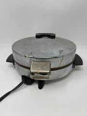 Vintage Toastmaster Waffle Maker 120V 650W Silver Chrome 1960s Pre-Owned