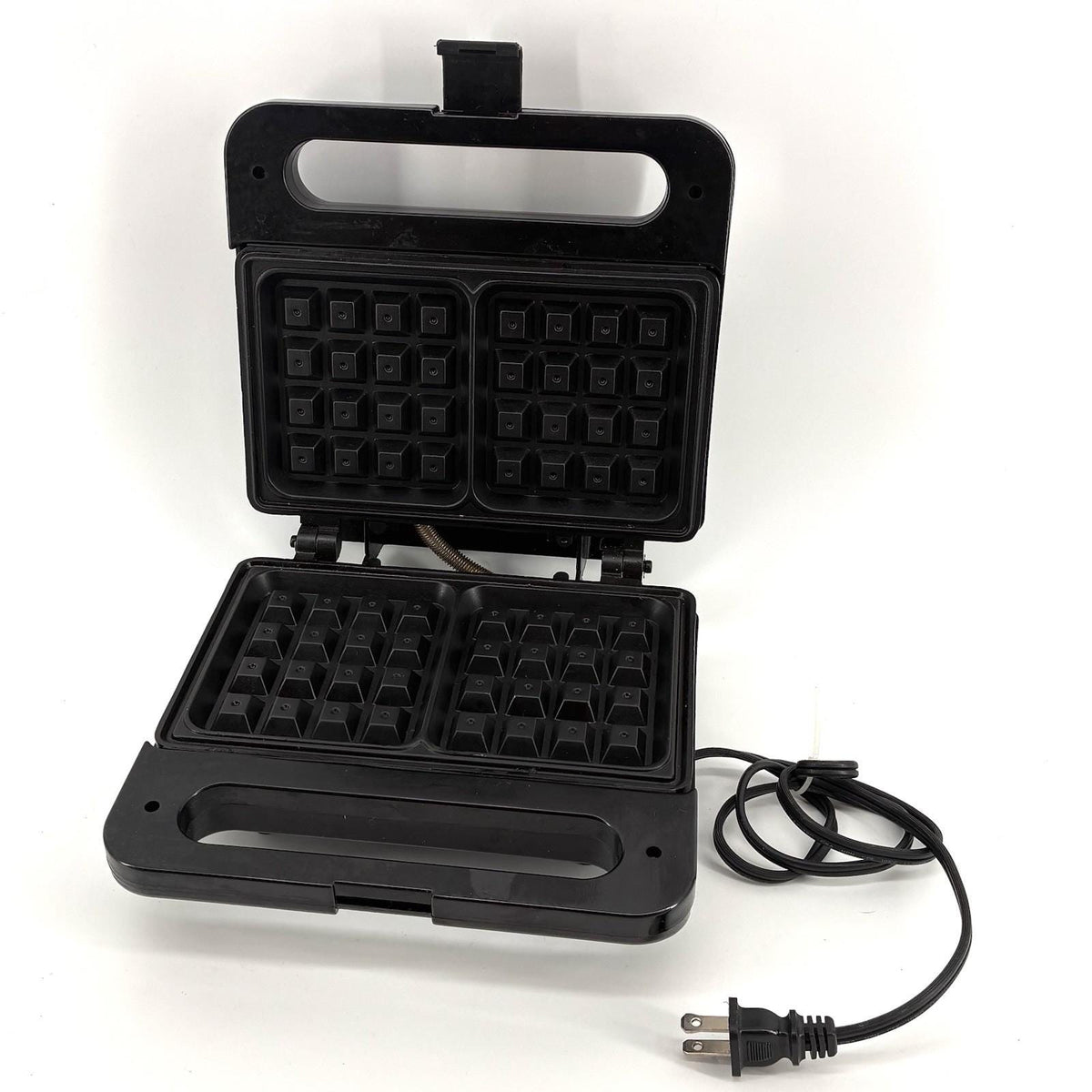 Salton Belgian Waffle Maker, WM-4A, Black, Tested