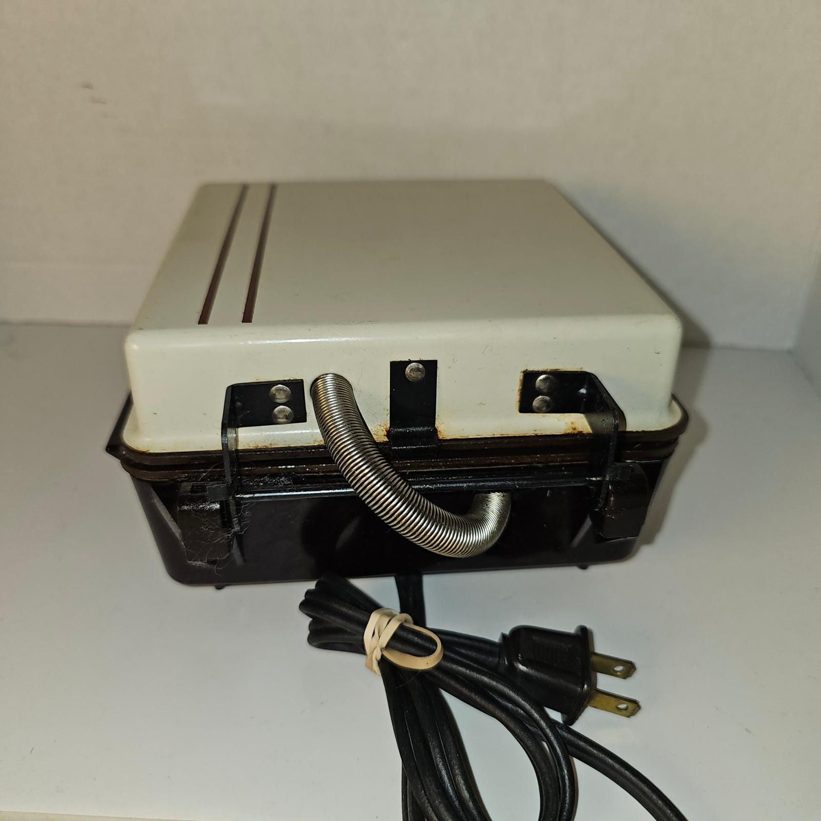 Munsey Belgian Waffler BW-2 Electric Waffle Maker