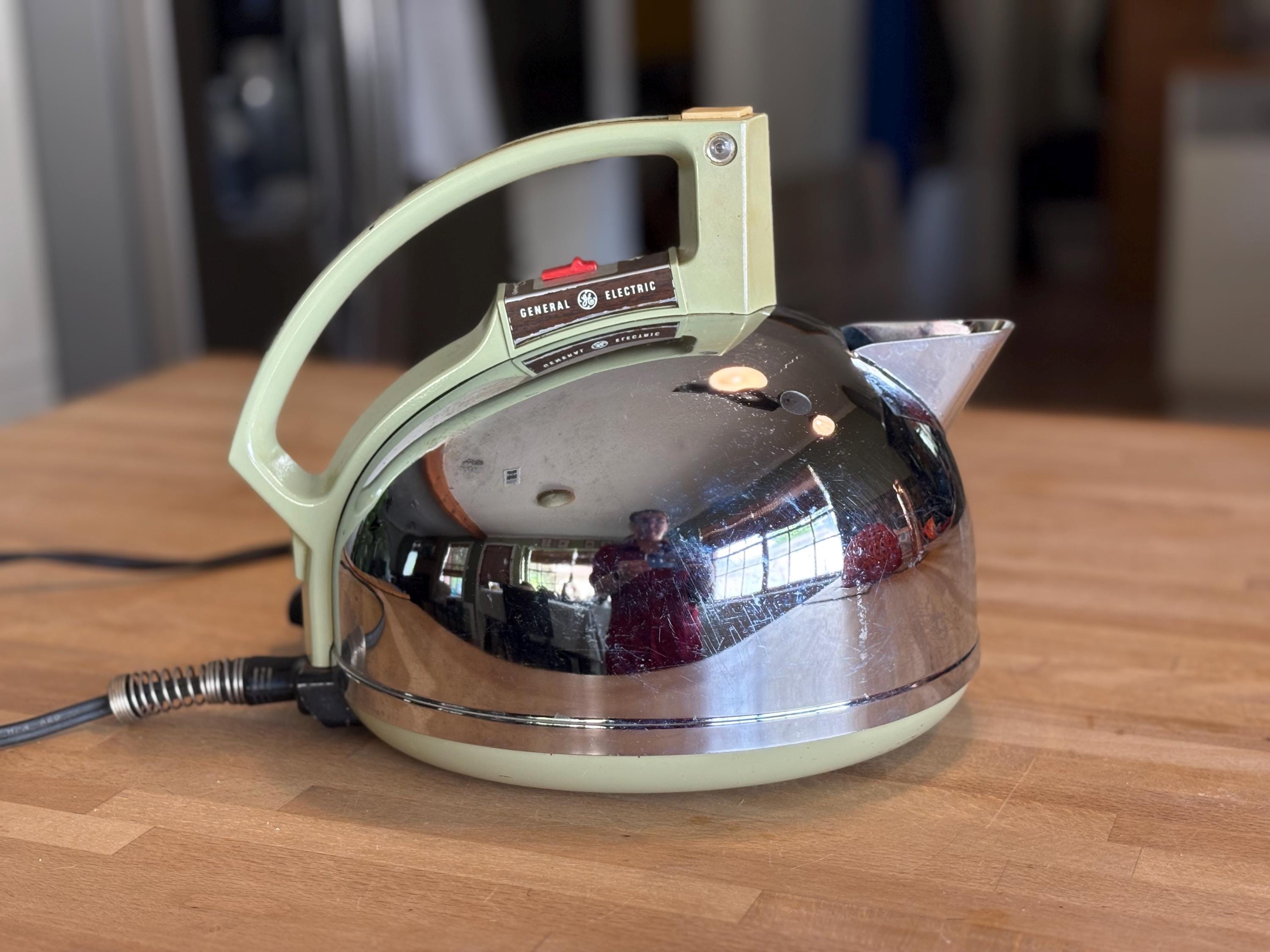 Vintage 1970s General Electric Boil n Simmer Kettle KE64A, Chrome Ball Electric Tea Kettle, Avocado Green, with Original Cord