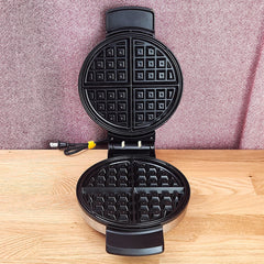 Chrome Black+Decker Belgian Waffle Maker - Nonstick - 650W