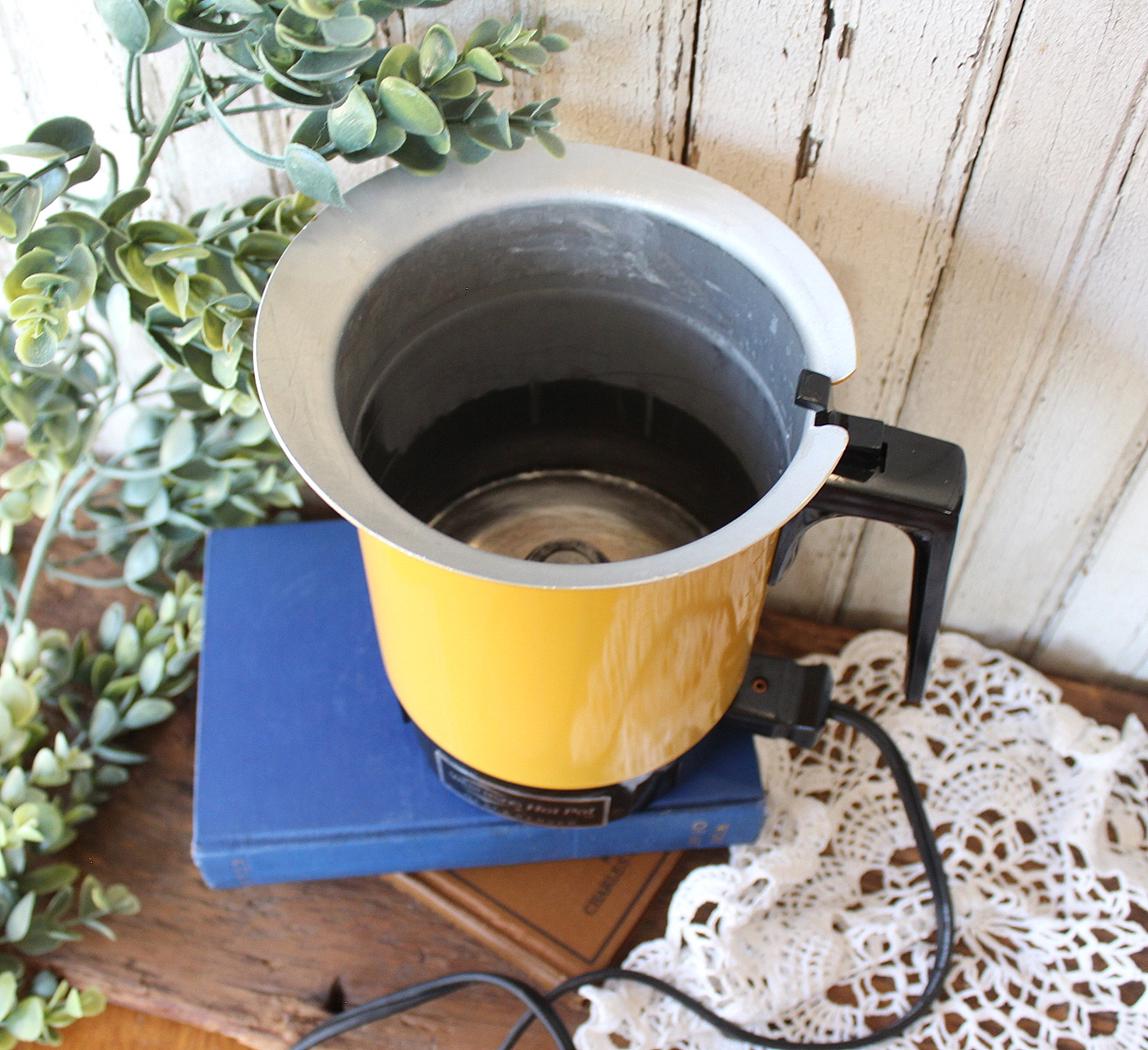 Vintage West Bend Hot Pot, Harvest Gold Electric Water Heater, 1970s Retro Kitchen Appliance
