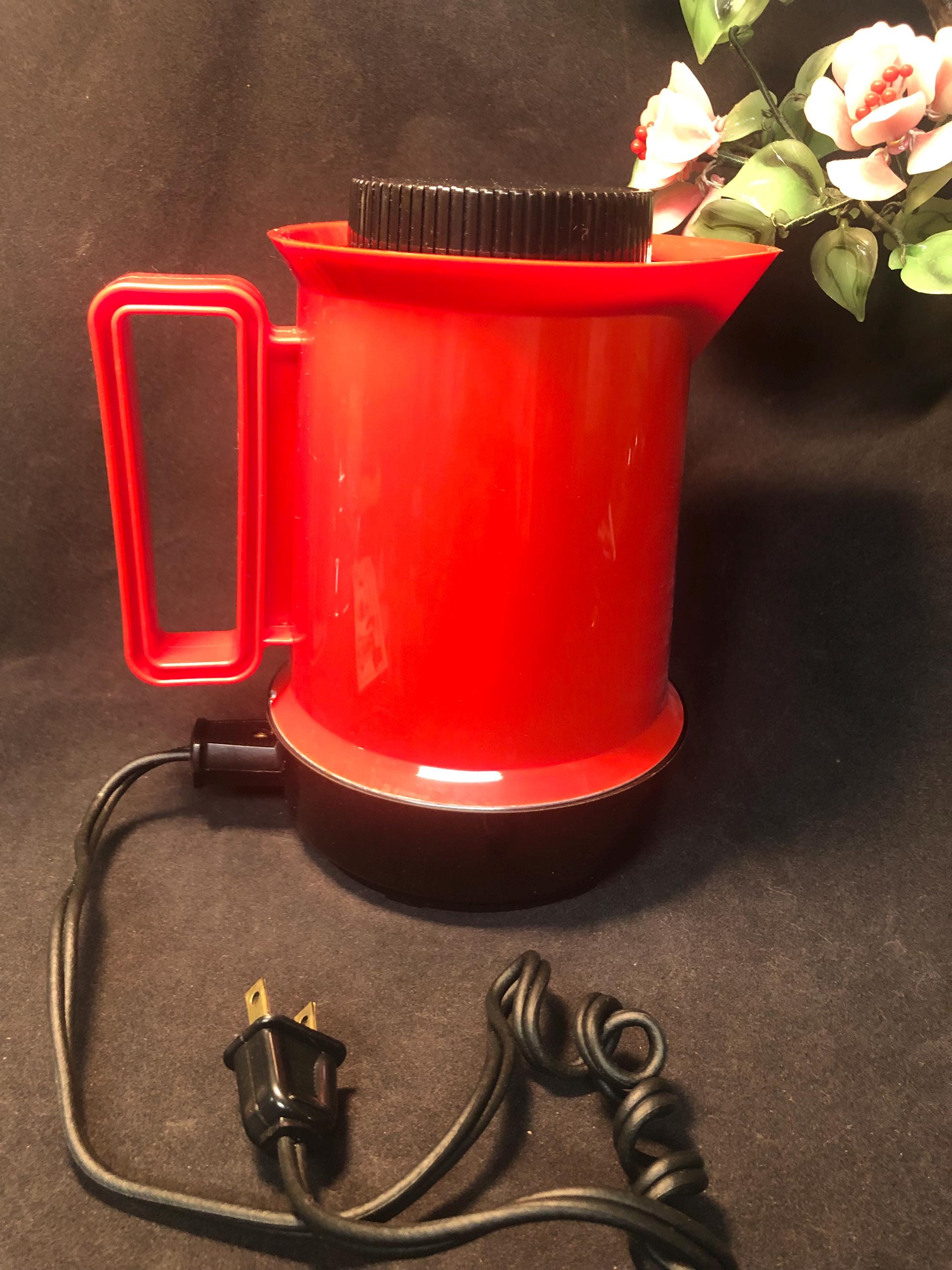 West Bend Hot Pot plastic electric kettle