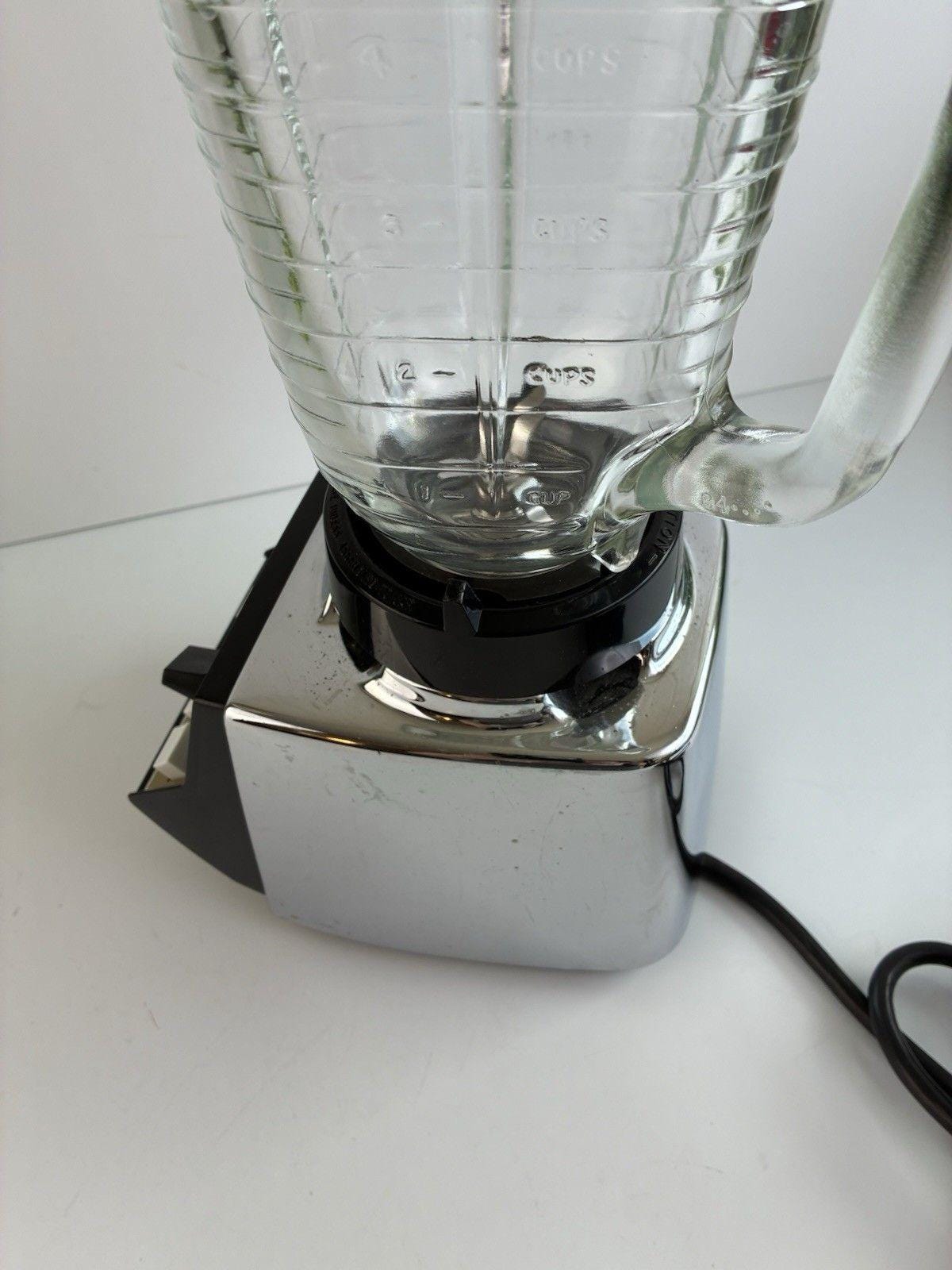 Vintage Commercial Blender 5 Cup Stainless Chrome 8 Speed 352-61L Osterizer Oster