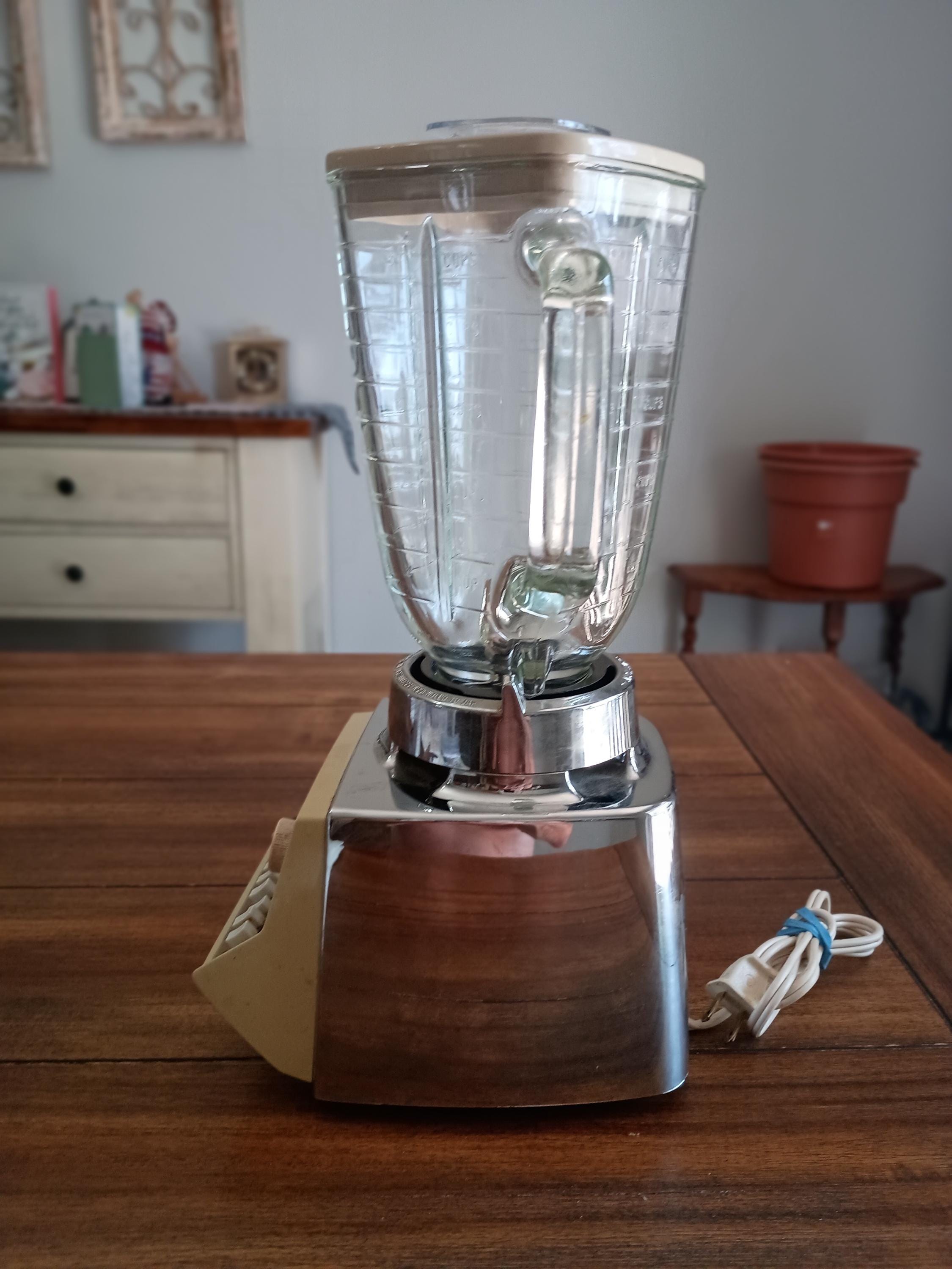 Vintage Osterizer Pulse-Matic 16 Blender 16 Speed Model 861-66K Tested Working