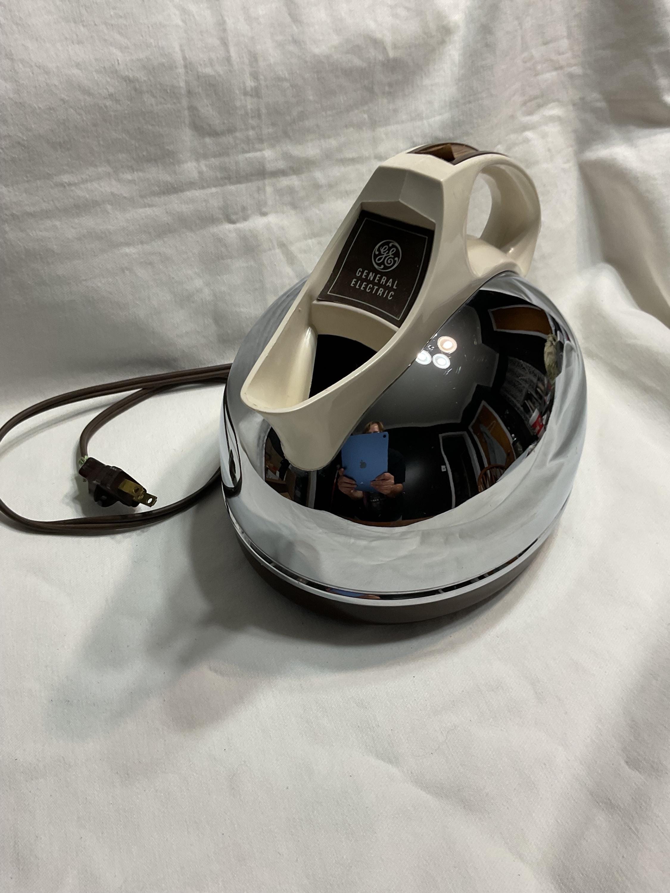 GE E8404AM Electric Tea Kettle Boil n’ Simmer