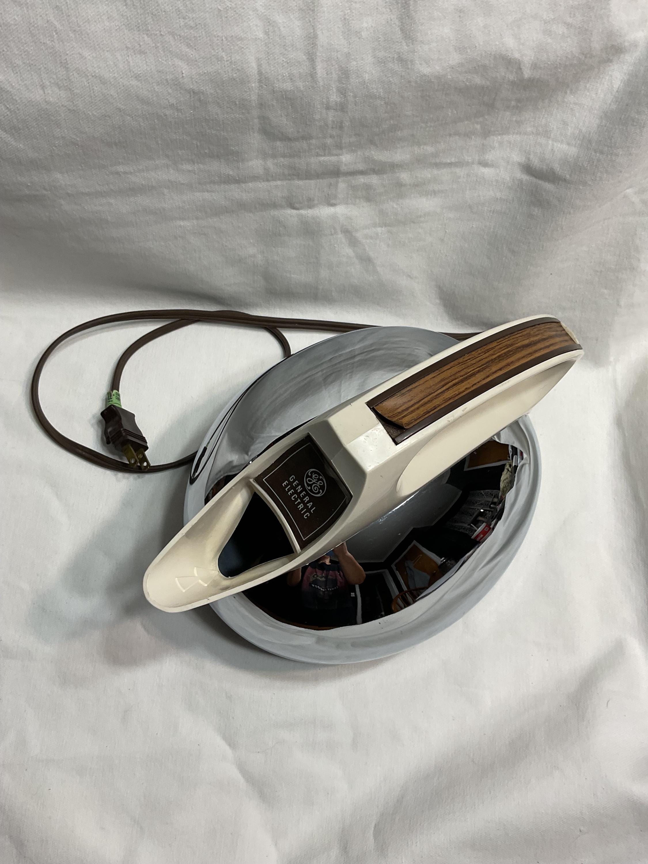 GE E8404AM Electric Tea Kettle Boil n’ Simmer